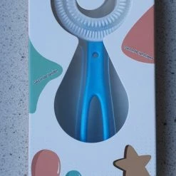 Comfort & Gemak Tandenborstel Voor Kinderen - Eenvoudig, Hygiënisch En De Oplossing Voor Tandenpoetsen Bij Kinderen - BPA Vrij - BLAUW - 2 Tot 6 Jaar -Oral B SHOP 397x840 1