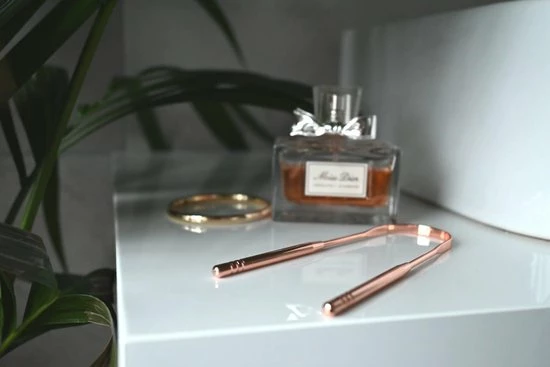 OrganiBrush 100% Koper Tongschraper / Tongreiniger - Antibacterieel - 2 Stuks 5 OrganiBrush 100% Koper Tongschraper / Tongreiniger - Antibacterieel - 2 Stuks - Afbeelding 5