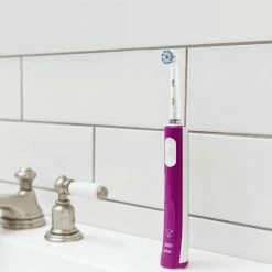 Oral B Oral-B Junior - Elektrische Tandenborstel - Paars -Oral B SHOP 550x548 1