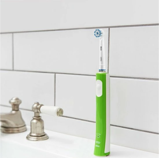 Oral B Oral-B Junior - Elektrische Tandenborstel - Groen 4 Oral B Oral-B Junior - Elektrische Tandenborstel - Groen - Afbeelding 4