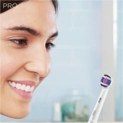Oral B Oral-B Pro 1 700 - Oplaadbare Elektrische Tandenborstel - Powered By Braun - Blauw 21 Oral B Oral-B Pro 1 700 - Oplaadbare Elektrische Tandenborstel - Powered By Braun - Blauw -Oral B SHOP 550x550 1353