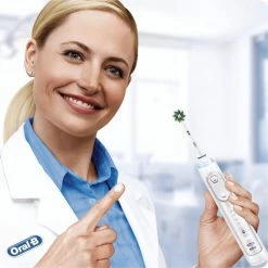 Oral B Oral-B CrossAction - Met CleanMaximiser-technologie - Opzetborstels - 8 Stuks 19 Oral B Oral-B CrossAction - Met CleanMaximiser-technologie - Opzetborstels - 8 Stuks -Oral B SHOP 550x550 163
