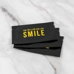 The Million Dollar Smile? - Teeth Whitening Strips - Crest Whitestrips -Tandenbleken - 28 Bleekstrips - 14 Behandelingen - Professionele Tandenbleek Strips - Tandenblekers - Wittere Tanden - Zonder Peroxide - Tanden Bleken - -Oral B SHOP 550x550 311