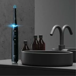 Oral B Oral-B IO 10 - Elektrische Tandenborstel - Zwart -Oral B SHOP 550x550 477