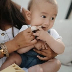 Mushie Finger Toothbrush Blush/Sand - Vingertandenborstel Baby - 2 Stuks Per Verpakking - Tandenborstel Siliconen -Oral B SHOP 550x706 2