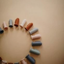 Mushie Finger Toothbrush Blush/Sand - Vingertandenborstel Baby - 2 Stuks Per Verpakking - Tandenborstel Siliconen -Oral B SHOP 550x745 4